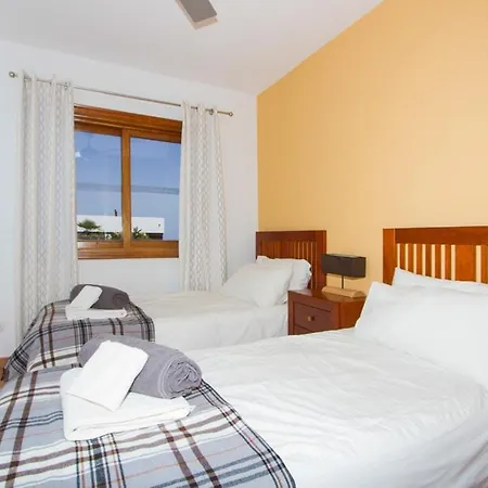 Vila Playa Blanca Sleeps 15 Pool Air Con Wifi *