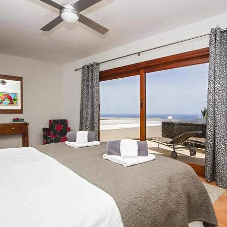 Playa Blanca Sleeps 15 Pool Air Con Wifi * Playa Blanca
