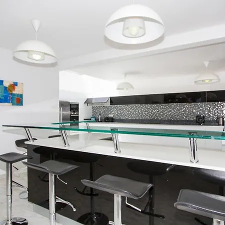 Playa Blanca Sleeps 15 Pool Air Con Wifi * Playa Blanca