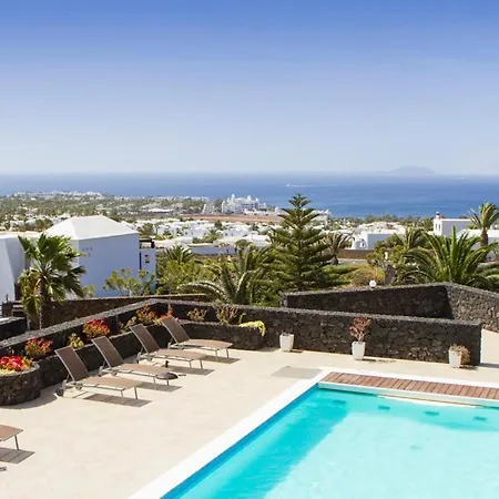 Playa Blanca Sleeps 15 Pool Air Con Wifi Villa